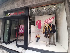 KOOPERA STORE con Moda re- DONOSTI - Moraza place picture