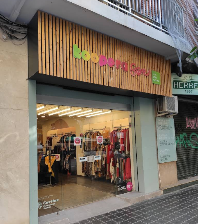 ropa de segunda mano en valencia rodriguez de cepeda