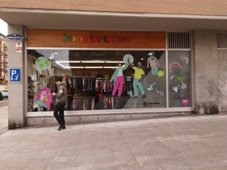 tienda de ropa de segunda mano en Duque de mandas, Gipuzkoa 3