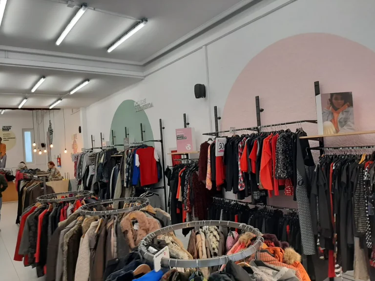 tienda de ropa de segunda mano en Moraza Gipuzkoa 3