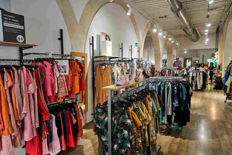 tienda de ropa de segunda mano en almeria centro 2