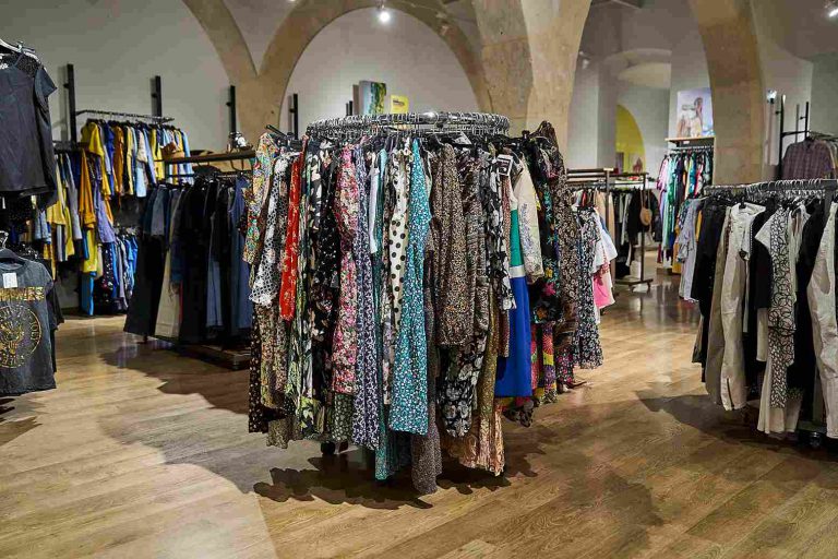 tienda de ropa de segunda mano en almeria centro 3